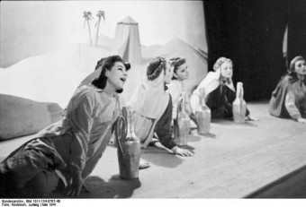  Kulturleben im Warschauer Ghetto: Jüdisches Theater