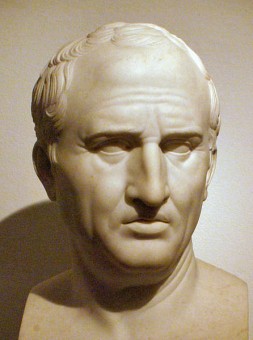 Fotoe einer Cicero Büste aus Marmor in einem neapolitanischem Museum