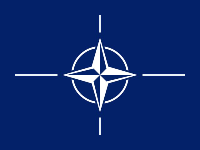 Eine digitale Abbildung der Standard Nato Flagge